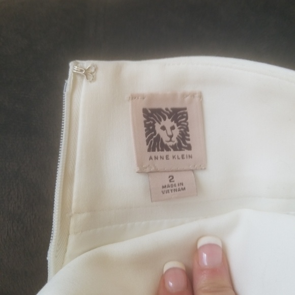 Anne Klein skirt - Picture 4 of 5